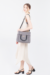 Crackles Series Embellish Diamond Shoulder Bag Grey